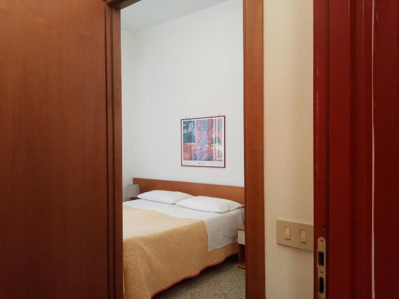 Ariston Petit Hotel ปาแลร์โม ภายนอก รูปภาพ